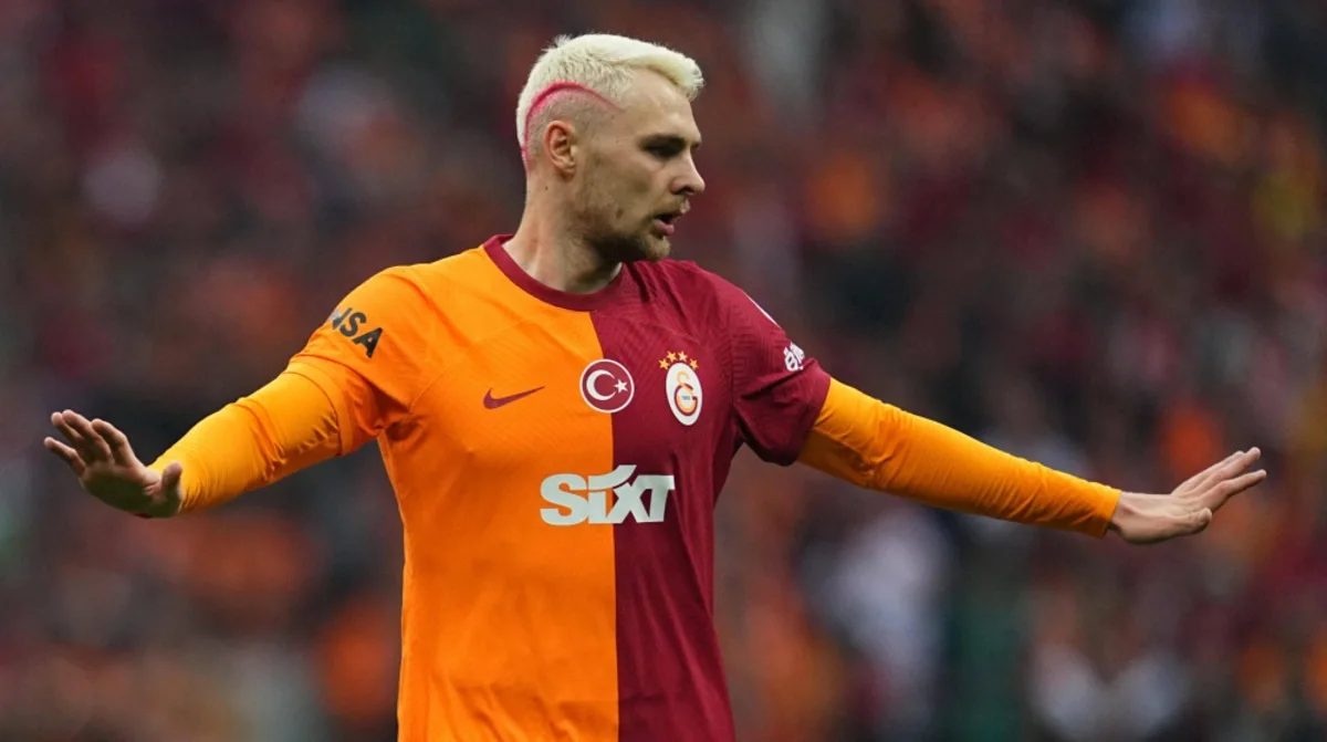 Viktor Nelsson qış transfer pəncərəsində Qalatasaraydan ayrılacaq