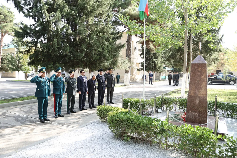 Hərbi prokuror Dövlət Sərhəd Xidmətinin hərbi qulluqçuları ilə görüşüb