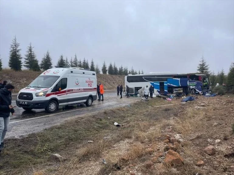 Türkiyədə avtobus qəzası: ölən və yaralananlar var