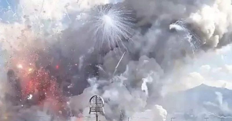 Pakistanda “kamikadze” özünü partladıb