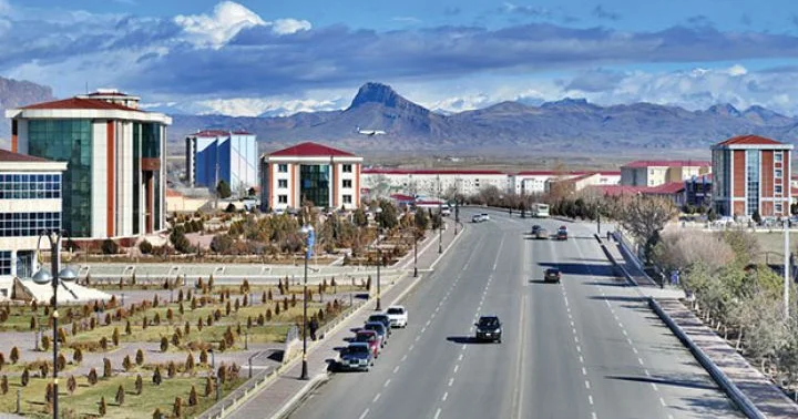 Naxçıvanda 8635 daşınmaz əmlak qeydiyyata alınıb