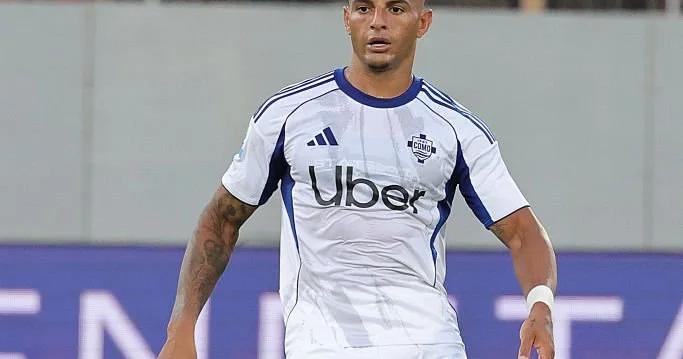 İtaliya klubu Fənərbaxça nın müdafiəçisi ilə bağlı qərar verdi