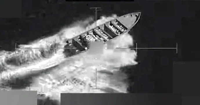 Narkotik yüklü gəmi məhv edilib