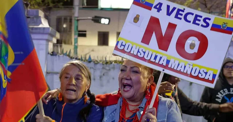 Xalq ABŞ hərbi bazalarını rədd etdi