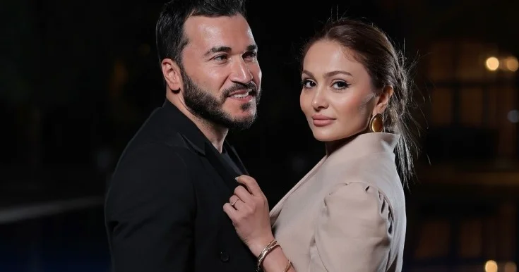 Bu dəfə xanımı ilə fotosessiya etdirdi