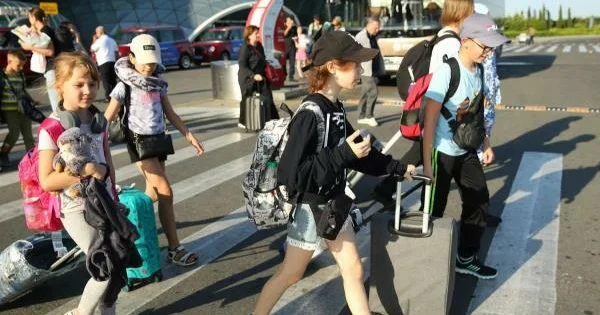 ABŞ dan 50 ukraynalı deportasiya edildi