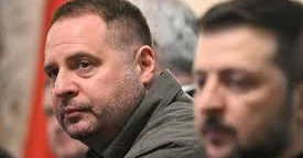 Страна : Увольнение Ермака сломает вертикаль власти Зеленского