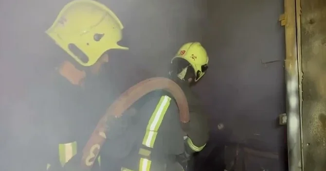 Adapter yanğına səbəb oldu Sumqayıtda mənzil qəfil alovlandı