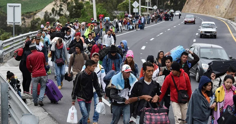 ABŞ də 130 dan çox qeyri qanuni miqrantlar saxlanıldı