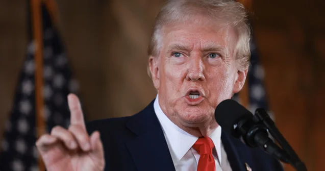 Trampdan jurnalistə sərt reaksiya “Sakit ol, donuz”+Video