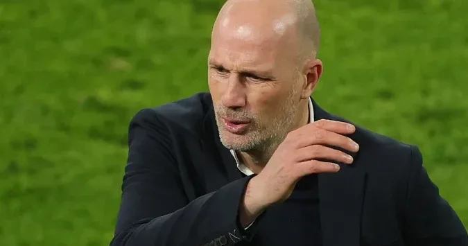 Belçikalı mütəxəssis Norviç in yeni baş məşqçisi olacaq