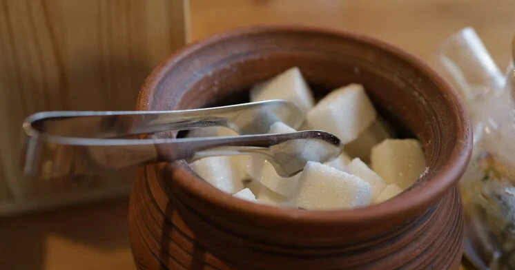 Şəkərdən tamamilə imtinanın gözlənilməz nəticələri Həkim açıqladı