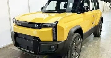 Çinli Chery avtomobili Range Rover in hərəkətini səhv salıb..?