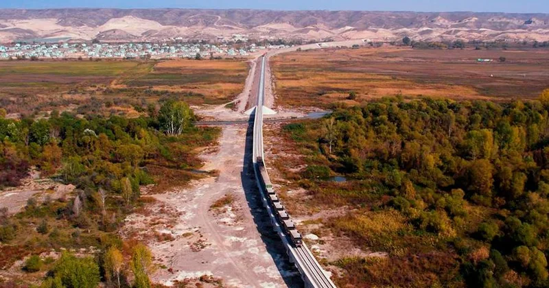 Евразийская архитектура XXI века: Азербайджан ее важнейший элемент ТЕМА ДНЯ от Акпера Гасанова