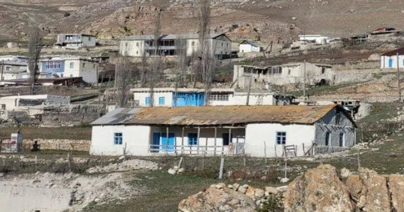 Azərbaycanda urbanizasiya sürətlənir: Kəndlər niyə boşalır?