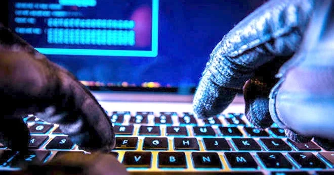 QLOBAL FIRTINA: 900 dən çox milli informasiya resursusumuz niyə çökdü?