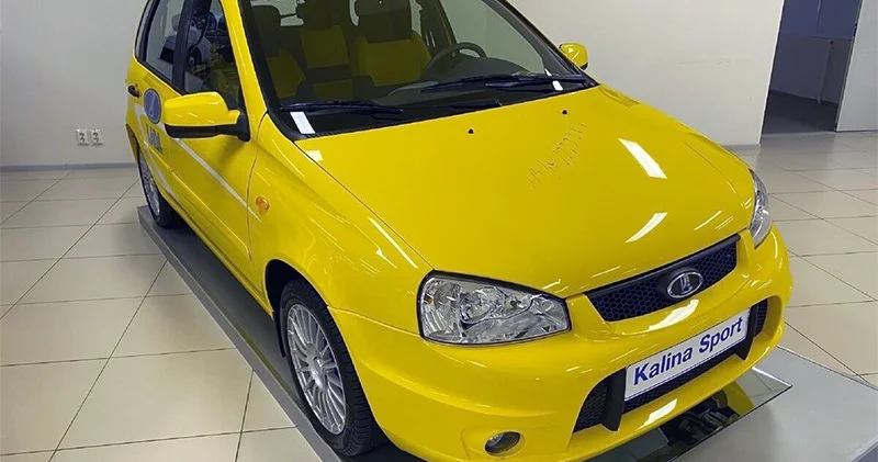 Putinin “Lada Kalina” sı Sibir yol işçilərinin maskotuna çevrilib…