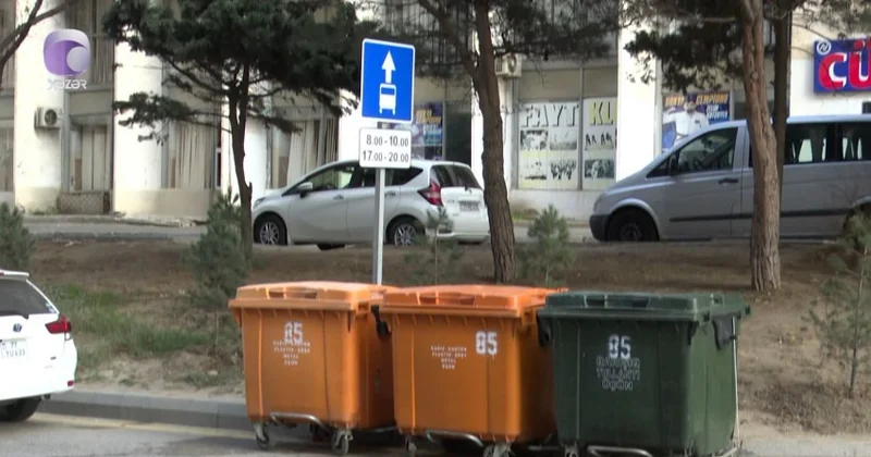 Bakıda zibil konteynerləri avtobus KONKRET