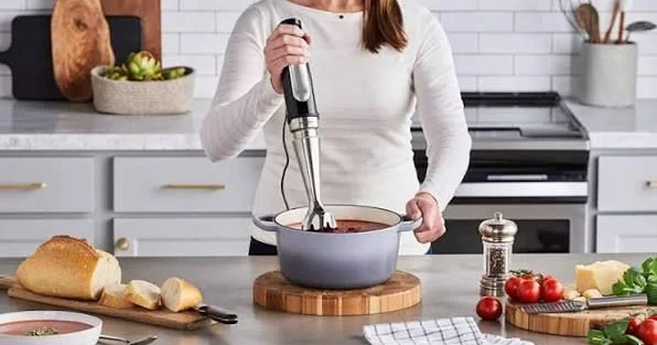 Uşağa blenderdən keçirilmiş yemək vermək olmaz Nitqi gecikdirir