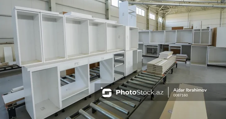 Мебельная дилемма: что выгоднее в Азербайджане готовая продукция или индивидуальный заказ?