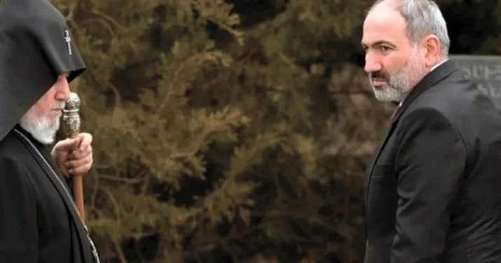 Paşinyan seçki tarixini əvvələ çəkə bilər SƏBƏB