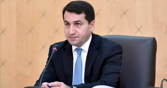 Hikmət Hacıyev Araz çayı üzərindəki Ağbənd Kəlalə körpüsündən paylaşım edib