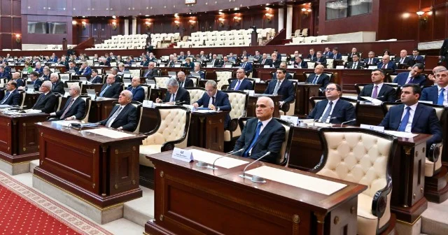 Sabah Əli Əsədov və nazirlər Milli Məclisə gəlir Büdcə müzakirə olunacaq