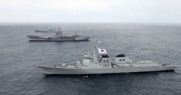 ВМС Южной Кореи провели первые учения нового оперативного флота