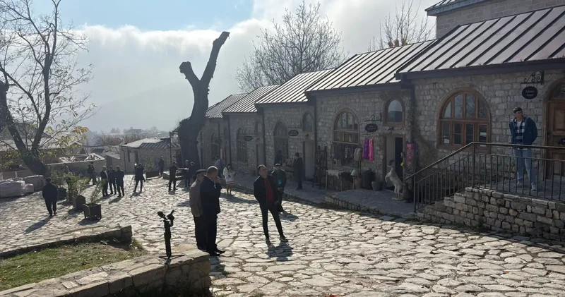 Basqalda Dəmirçi Bazar küçəsi yenidən qurularaq istifadəyə verilib