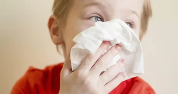 Həkim burun damcılarının təhlükəsindən DANIŞDI