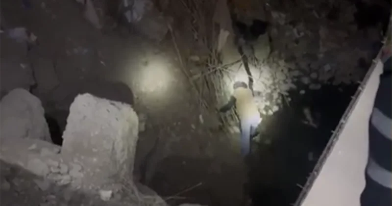 Körpüdən keçərkən çay dərəsinə yıxıldı Video