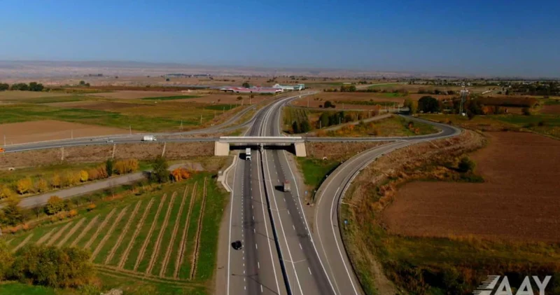 Azərbaycanda bu magistral yol genişləndirilir FOTO