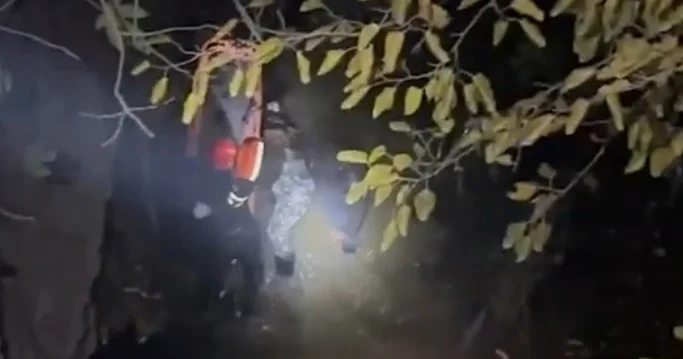 Gəncə çayının dərəsinə yıxılan kişi belə xilas edildi VİDEO