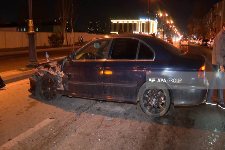 Bakıda iki “BMW” toqquşduFOTO