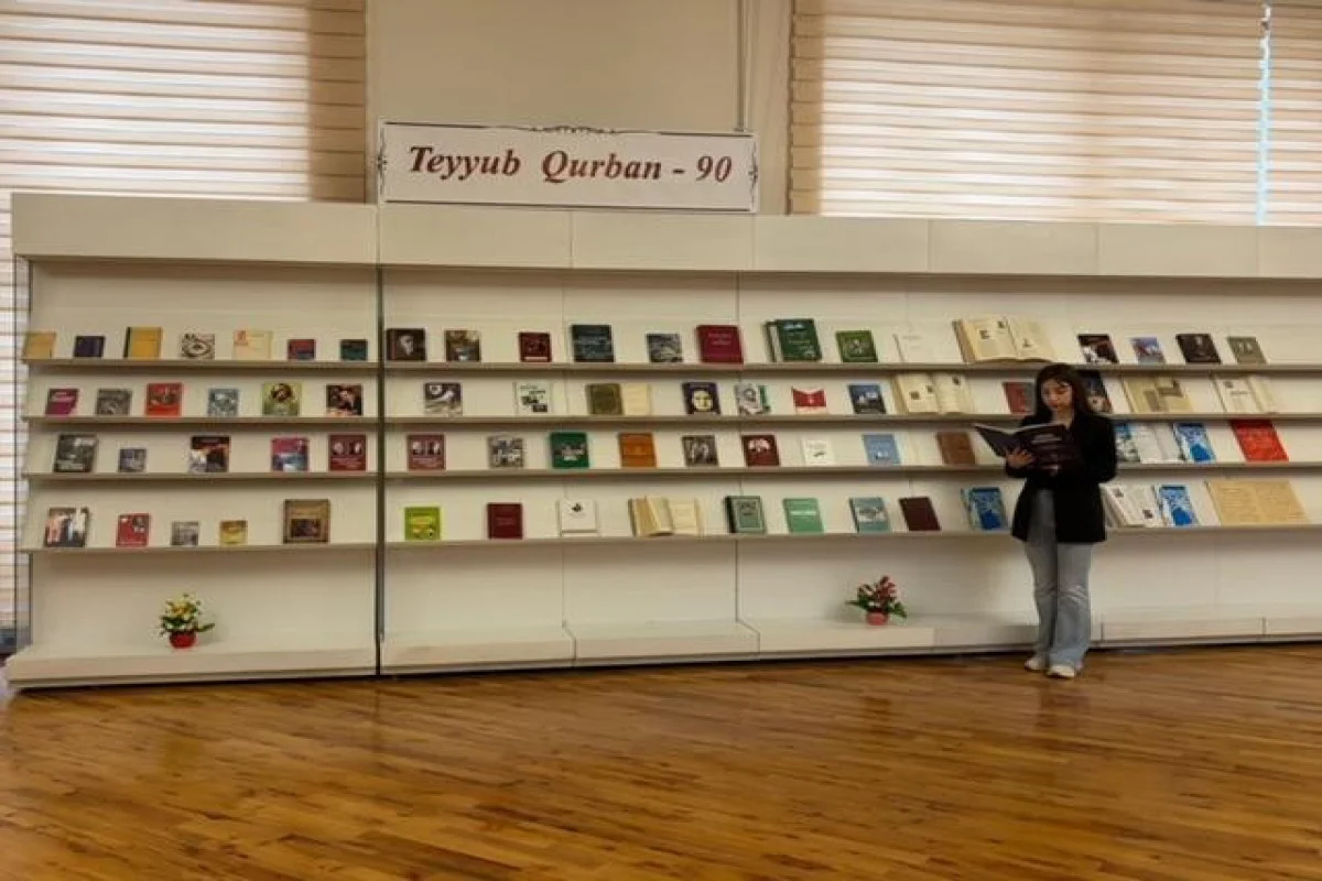 “Teyyub Qurban90” Kitab sərgisi