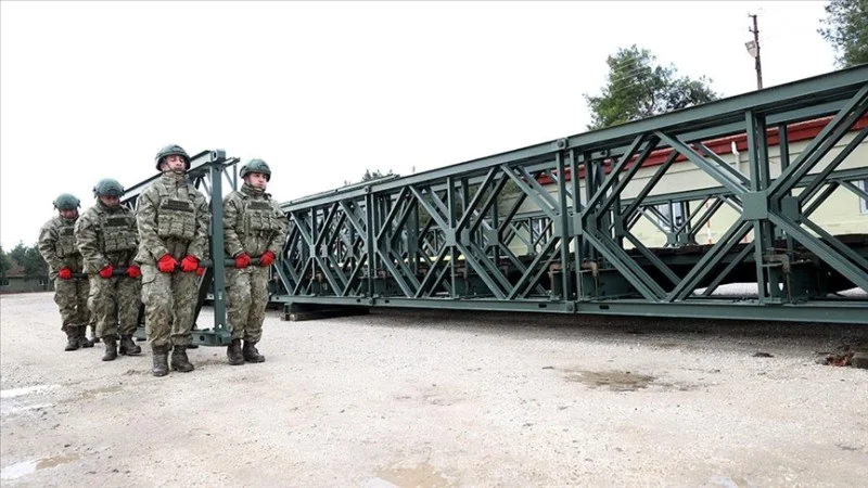 Türkiyə Polşaya panel körpülər göndərir