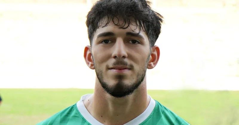 “Lənkəran” klubunun futbolçusu baxımlı qola imza atıb VİDEO