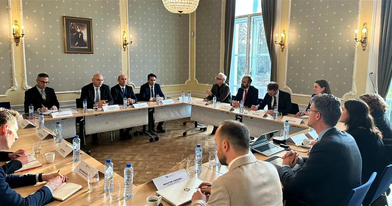 Эльчин Амирбеков обсудил в Гааге углубление азербайджано нидерландского партнерства ФОТО