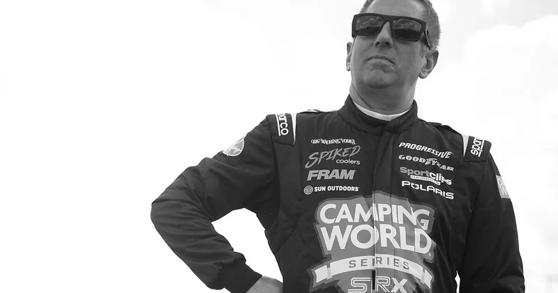 Keçmiş NASCAR pilotu Qreq Biffl ailəsi ilə birlikdə təyyarə qəzasında həlak olub