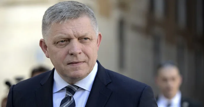 Robert Fitsonun təyyarəsi Brüssel hava limanında CİDDİ ZƏDƏLƏNDİ