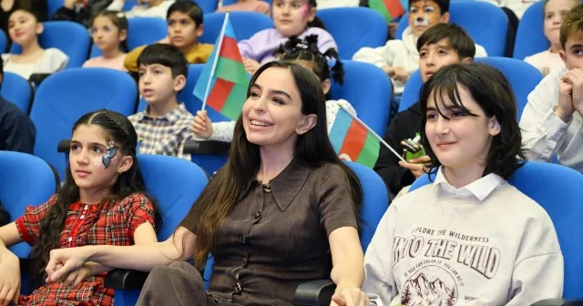 Leyla Əliyeva onlardan birinin arzusunu reallaşdıracaq FOTOLAR