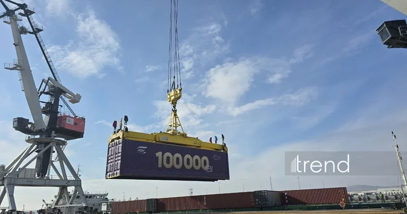 Названо основное направление грузопотока в Бакинском порту