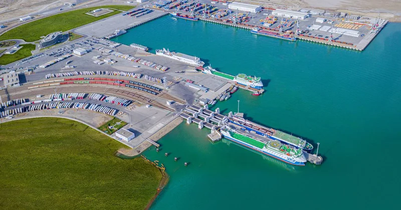 Bakı Limanında rekord nəticə İllik konteyner aşırma tarixdə ilk dəfə 100 000 TEU ya çatdı