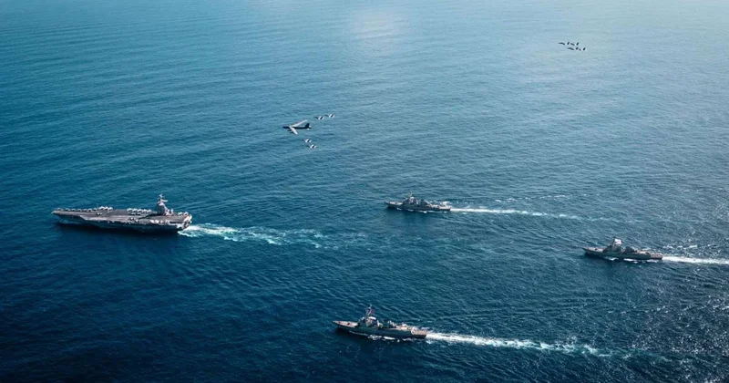 Maduro hərbi gəmiləri dənizə çıxardı ABŞ Venesuela müharibənin bir addımlığında