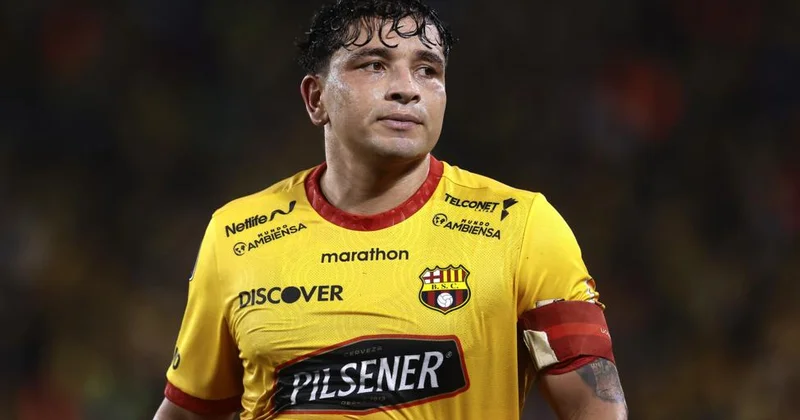 Ekvadorlu Barselona futbolçusu hücumdan sonra vəfat edib