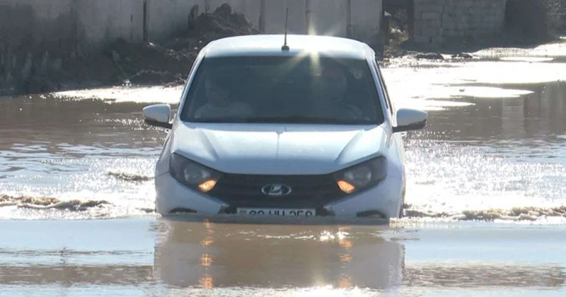 Yağış bitsə də, fəsadlar davam edir VİDEO