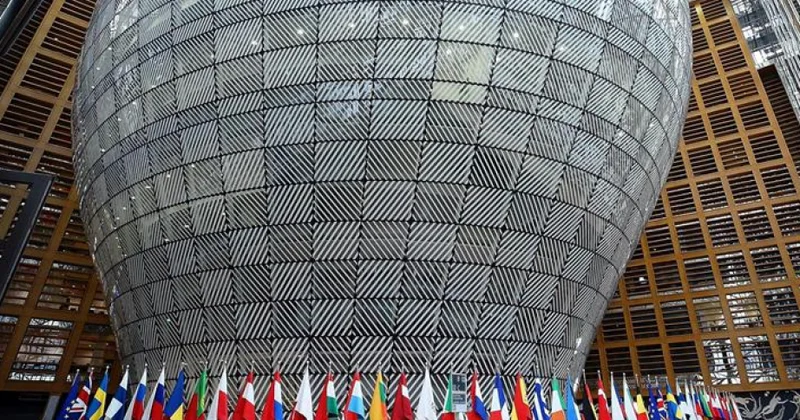 Macarıstan və Çexiya Rusiya aktivləri hesabına Ukraynaya maliyyə yardımı ayrılmasına etiraz edib