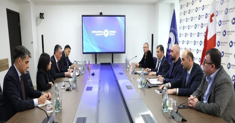 Баку и Абу Даби обсудили развитие консульского сотрудничества ФОТО