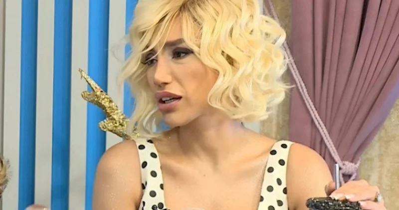 Röya: “İndiki ağlım olsaydı, Hüseyni tək buraxmazdım”