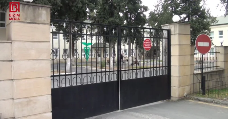 Qadın avtomobili ilə həmcinsini VURDU